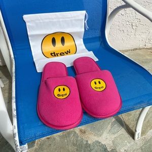 Drew house slippers Justin Bieber